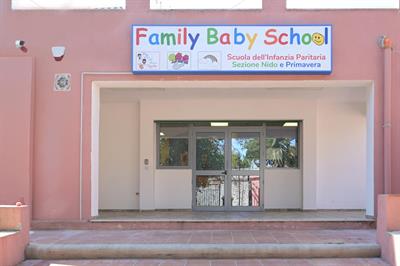 family-baby-school-scuola-interno-15
