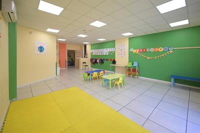 family-baby-school-scuola-interno-20